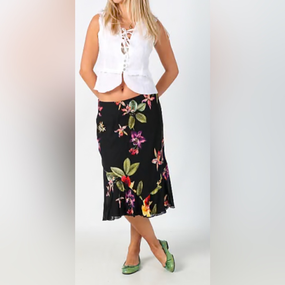 5 for 20$ 💐Like New! Forever21 Floral Skirt